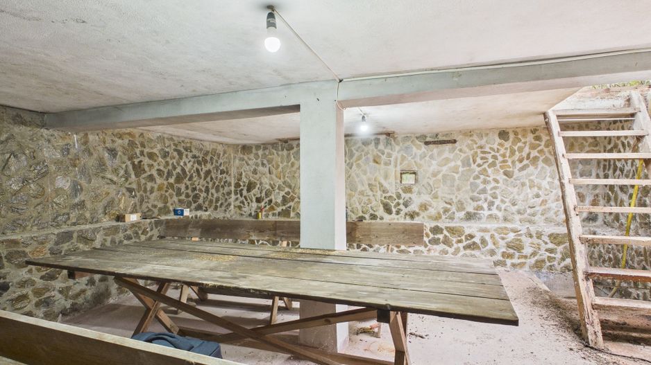 Teren 977 mp cu fundație și pivniță finalizată - Poză 11