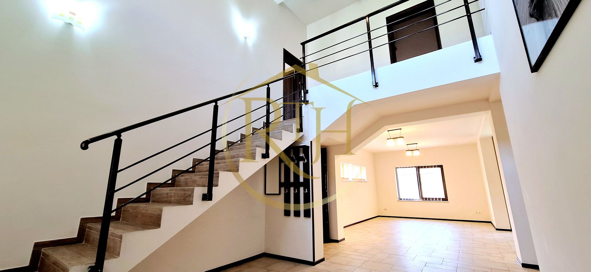 Oferim spre inchiriere, casa cu 4 camere pentru locuit sau birouri, Mehala - Poză 1