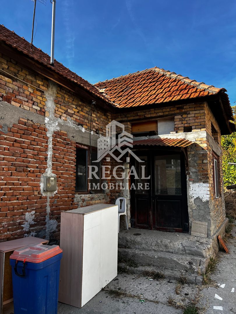 Casă de vânzare în Cristur – teren 440 mp | Necesita Renovare - Poză 1