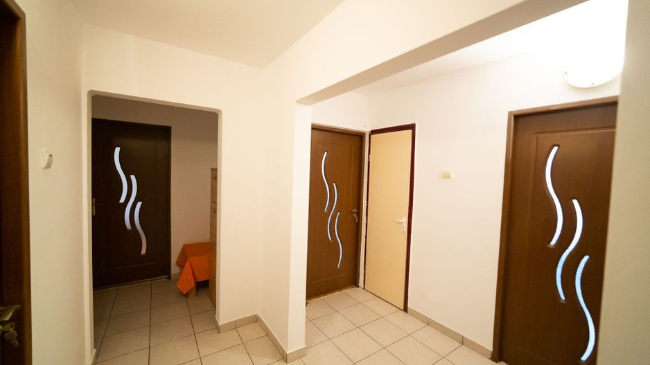 Apartament cu 3 camere de închiriat Vlaicu - Poză 13