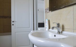 Casa cuplata cu 6 camere si curte in cartierul Intre lacuri. - Poză 8