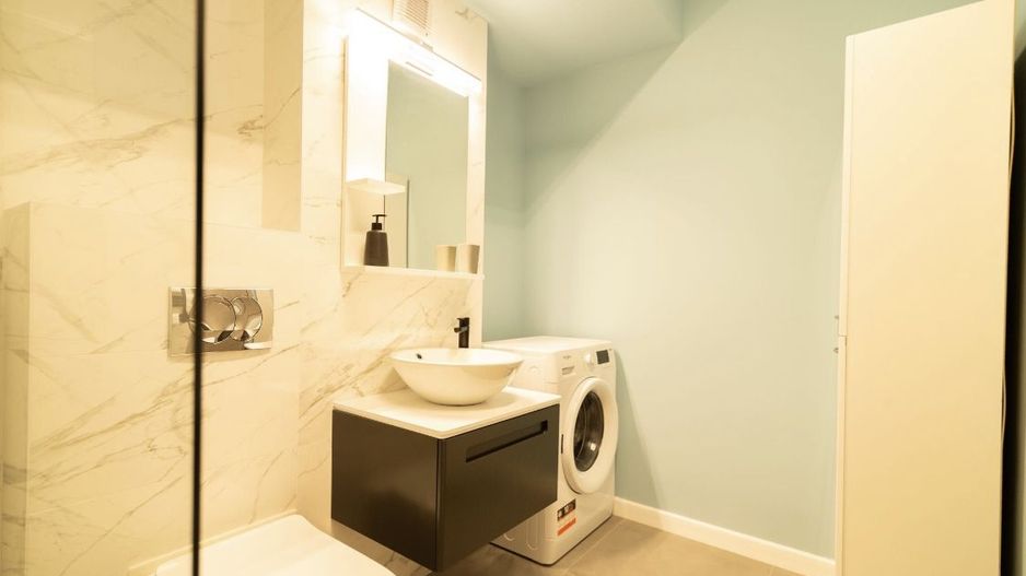 Apartament cu 2 camere de vanzare in Mamaia zona hotel iaki - Poză 1