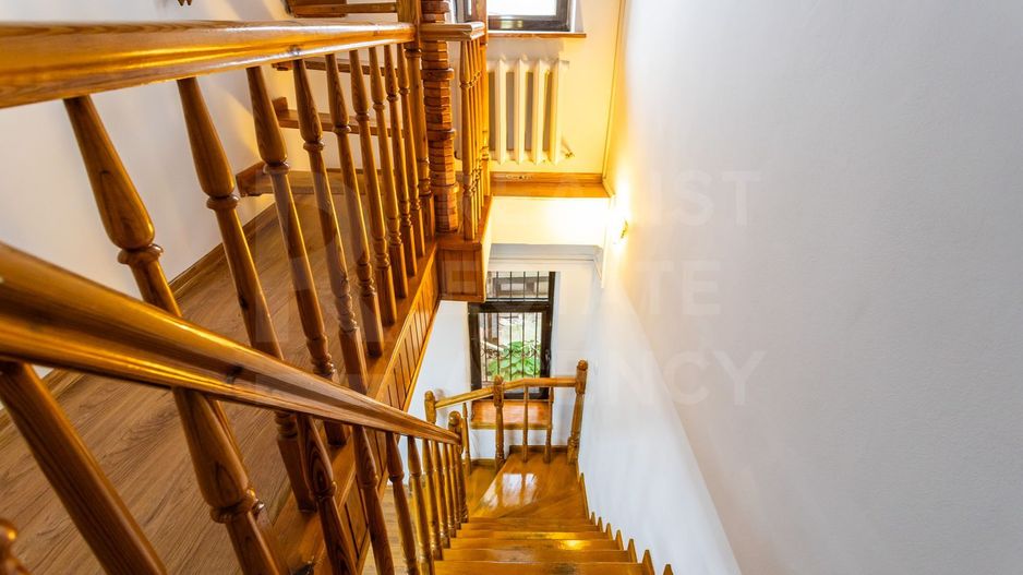 Vânzare, casă 236 mp, str. București, Centru. - Poză 8