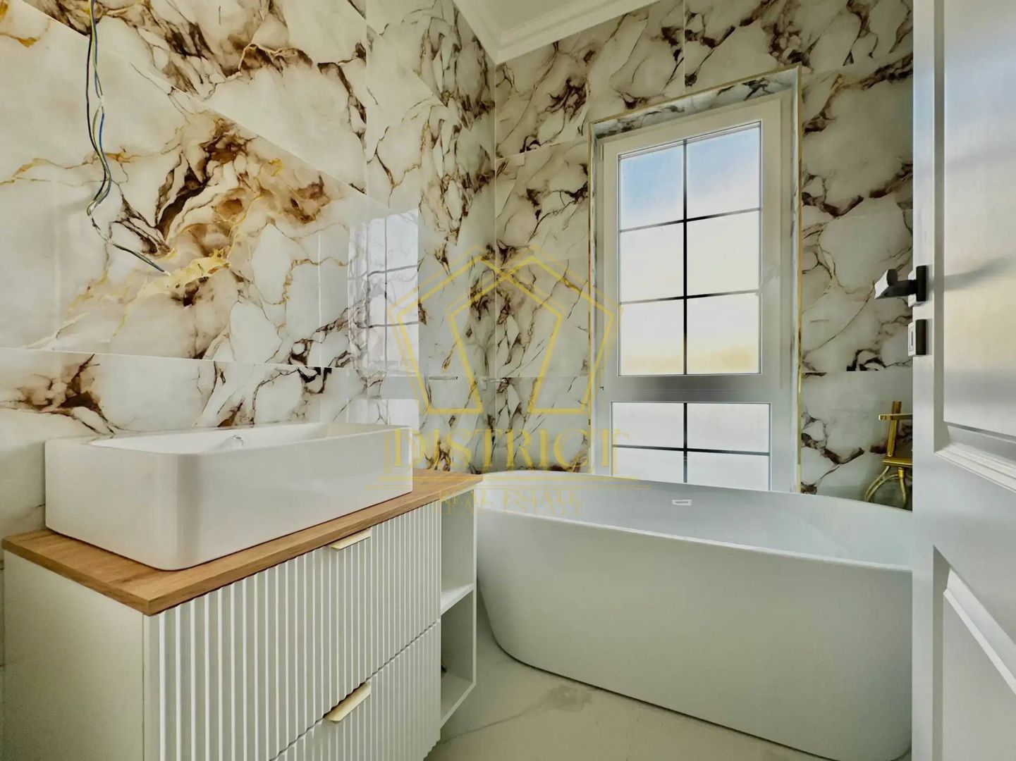 Duplex superb cu 4 camere si 2 bai | Zona Lac | Dumbravita - Poză 10