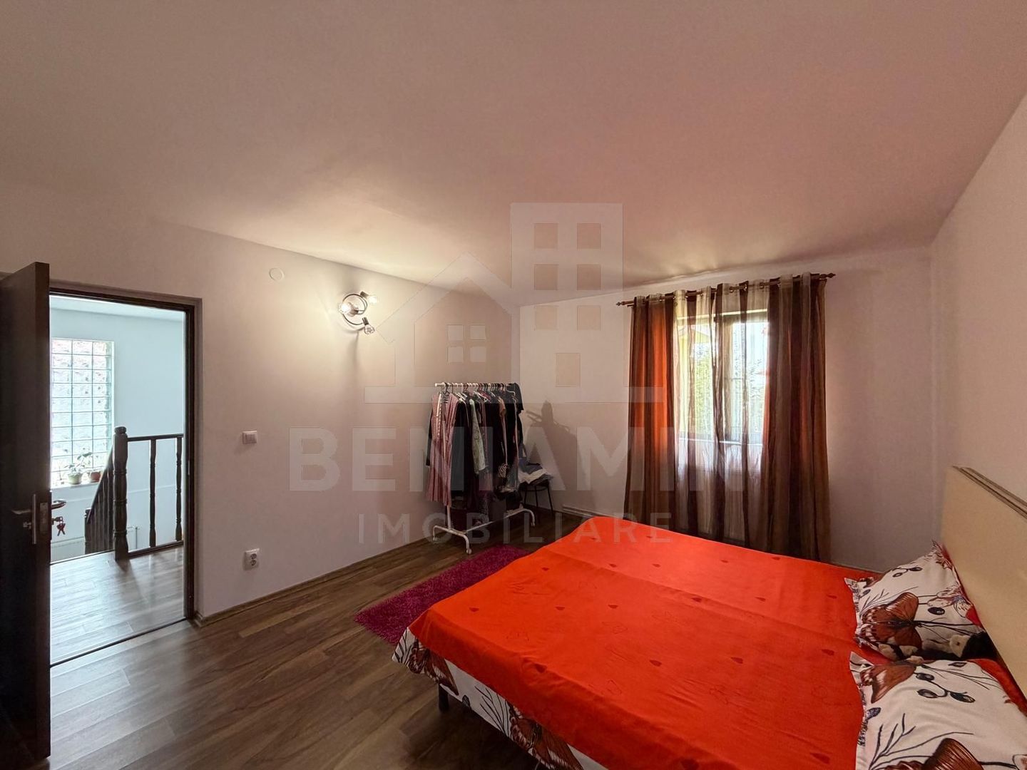Casa moderna 5 Dormitoare 524mp teren Bariera Valcii -mobilata - Poză 11