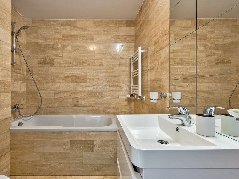 Studio in Vernescu Residence, nou, mobilat si utilat, parcare subterana - Poză 2