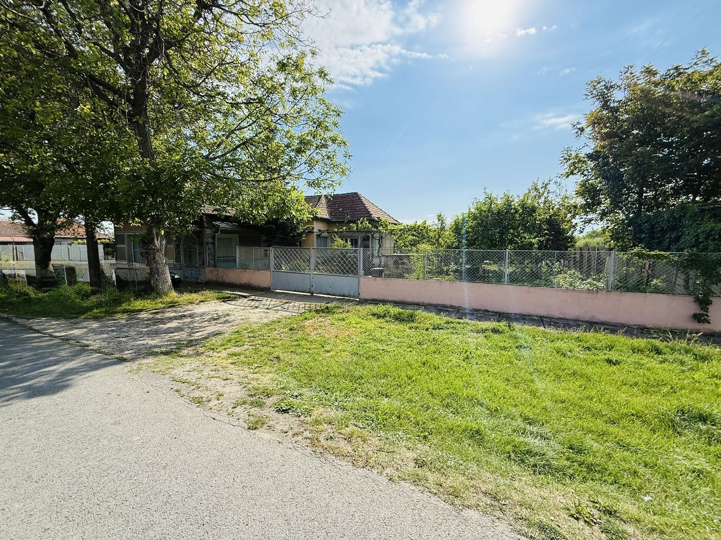 Ciarda Roșie / Buziașului | Front 27 ml | Teren 1464 mp | Utilități - Poză 1