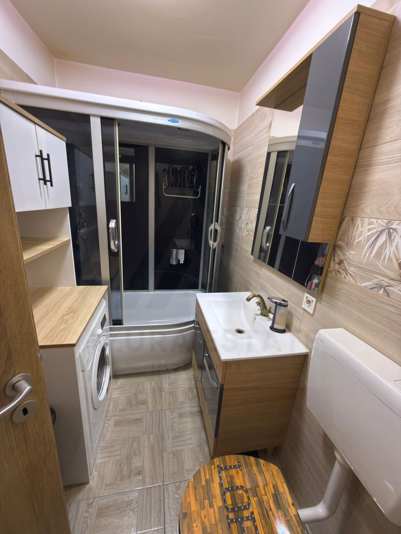 Apartament utilat 3 camere etaj 1 balcon 10 mp si parcare in Terezian - Poză 6