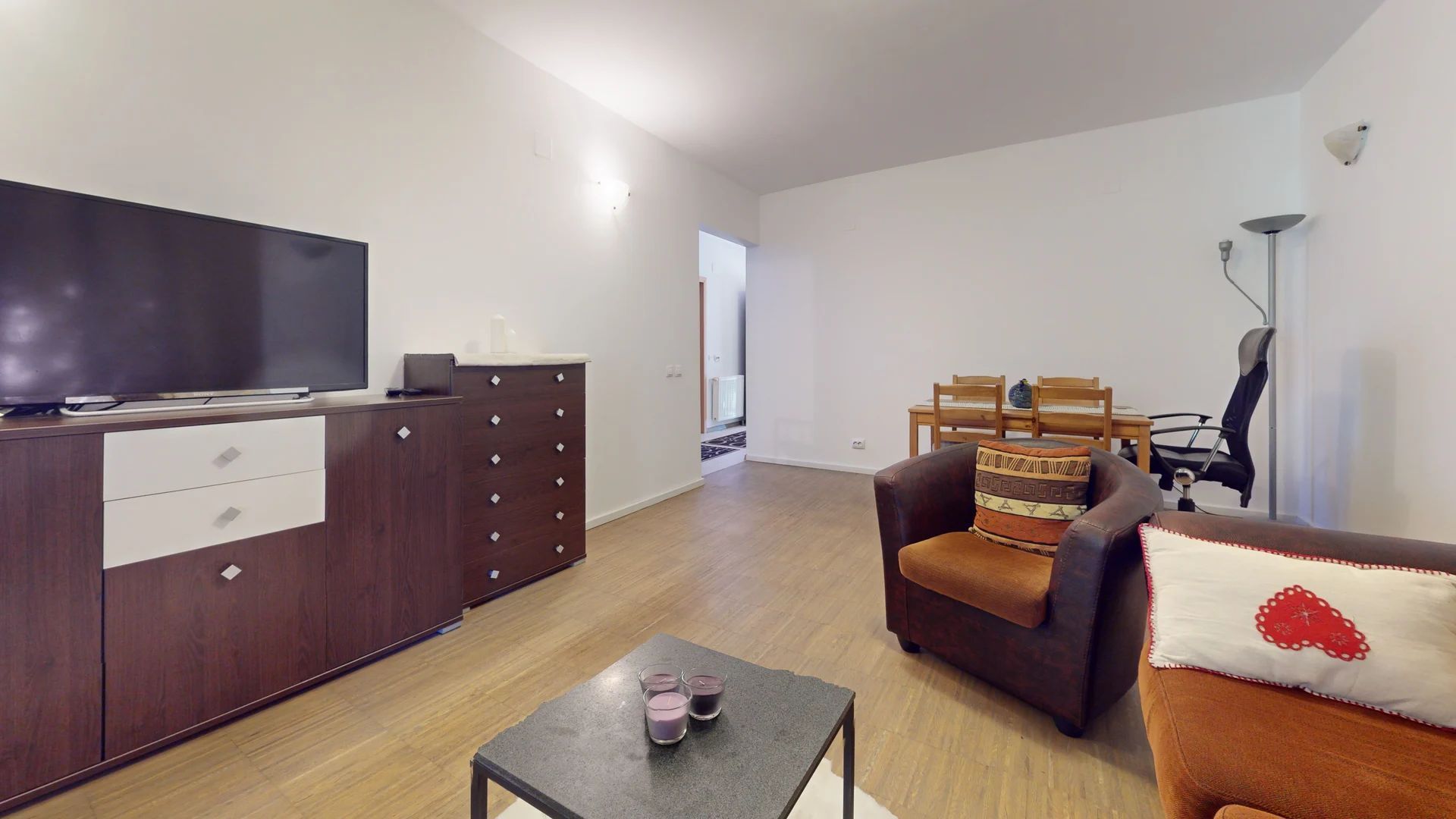 Casa cu 3 dormitoare si birou-Brasov - Poză 13