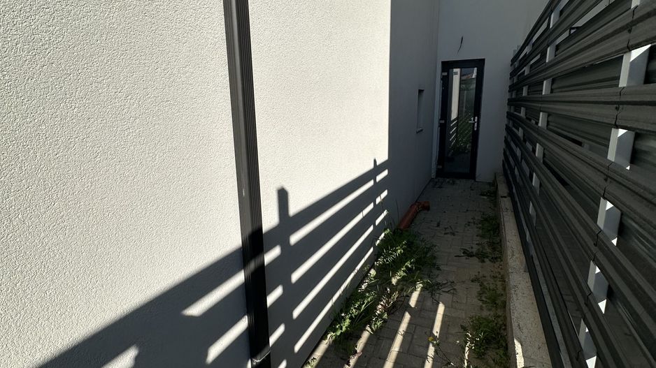 Duplex despartit prin spatiu tehnic - Poză 26