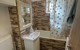 Apartament cu 3 camere de vanzare, zona Cetate - Poză 5