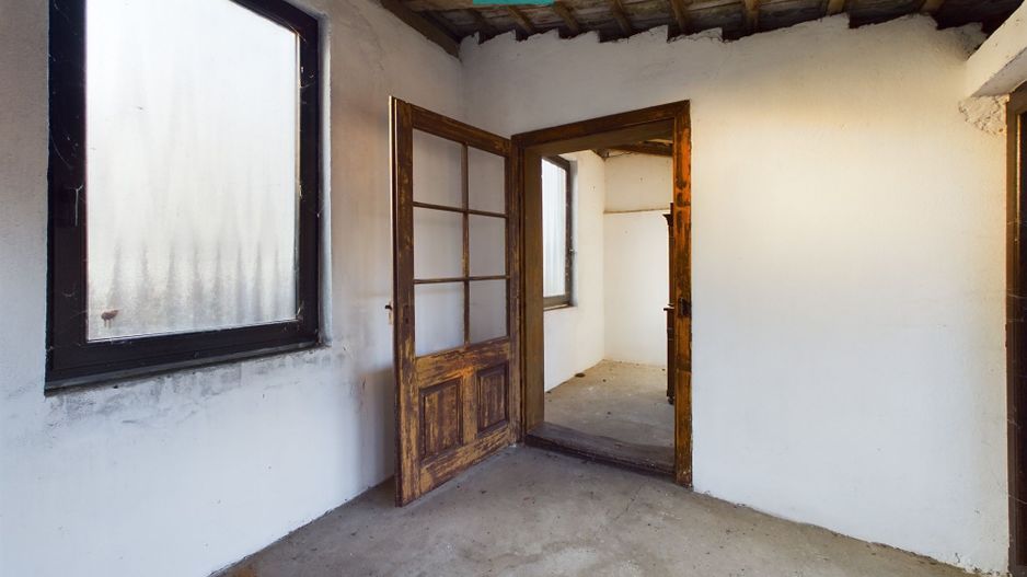 Casă generoasă în Periam județ Timiș - Poză 13