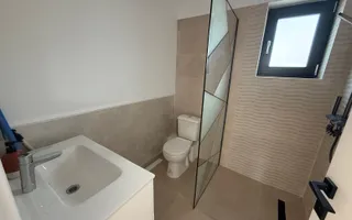 Casa individuala parter - 3 camere- 2 bai - teren 375mp - Poză 12