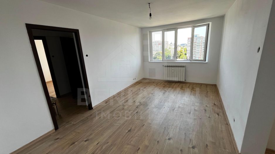 Ramada doua camere ultracentral modern 56mp balcon boxa - Poză 3