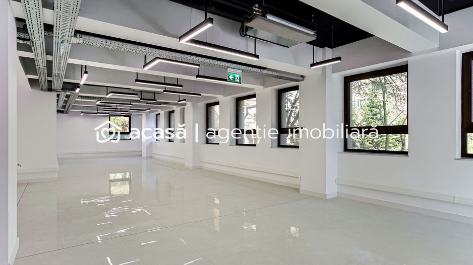 Spațiu modern de inchiriat destinat clinicilor sau companiilor - Poză 2