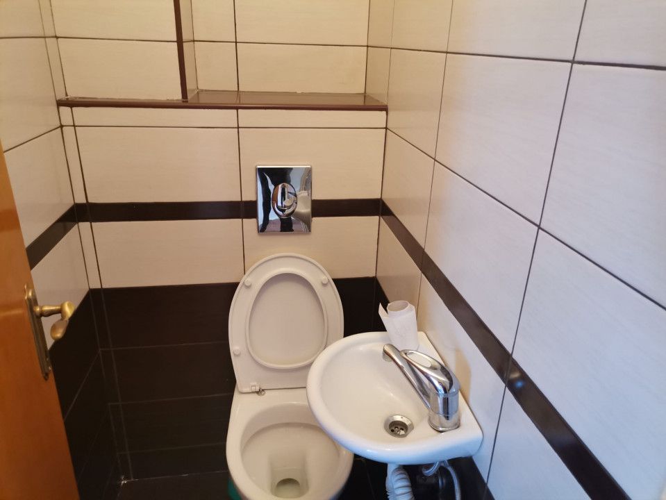 Inchiriere apartament 4 camere, Ultracentral, etaj 1 - Poză 8