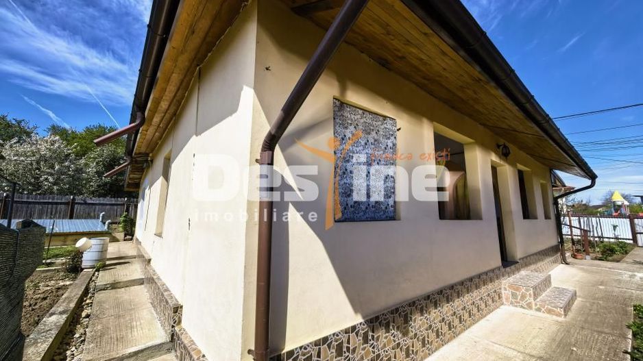 Casă 4 camere și 720 mp teren + beci și anexe - Poză 4