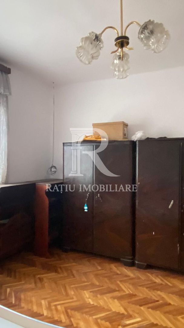 Casă din cărămidă | Teren 2000 mp|Anexe tradiționale | Bojt - Poză 19