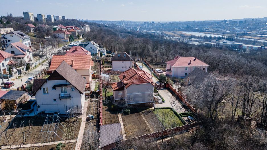 Vânzare, casă, 3 nivele, 200 mp + 10 ari, str. Gura Văii, Rîșcani - Poză 49