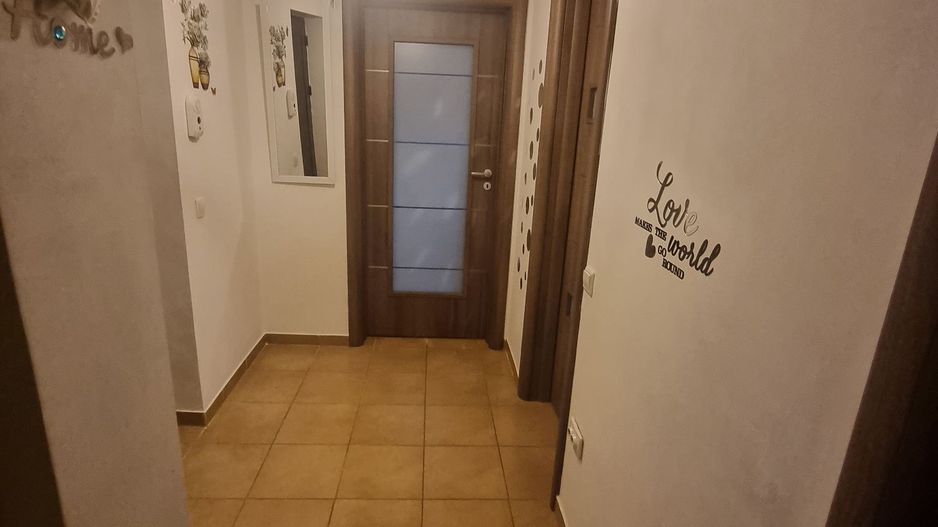 Apartament 2 camere, in Vila. Curte. Centrala. Parcare. Aparatorii Patriei. - Poză 6