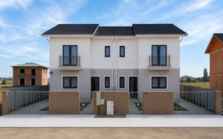 Duplex cu 3 camere in Mosnita Noua - Poză 1