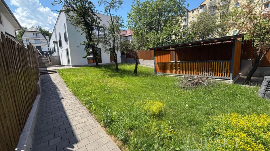 Dau in chirie cladire de 500 mp, superfinisat, teren 600 mp,str Meteor - Poză 8