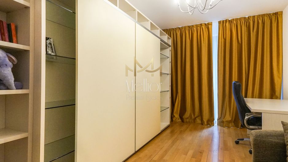 Ap spatios 4 camere, garaj, Andrei Muresanu, zona strazii Trifoiului - Poză 24