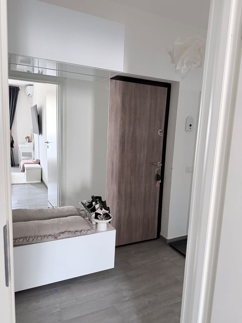 Apartament 2 camere,suprafata generoasa,mobilat si utilat,loc de parcare subtera - Poză 21