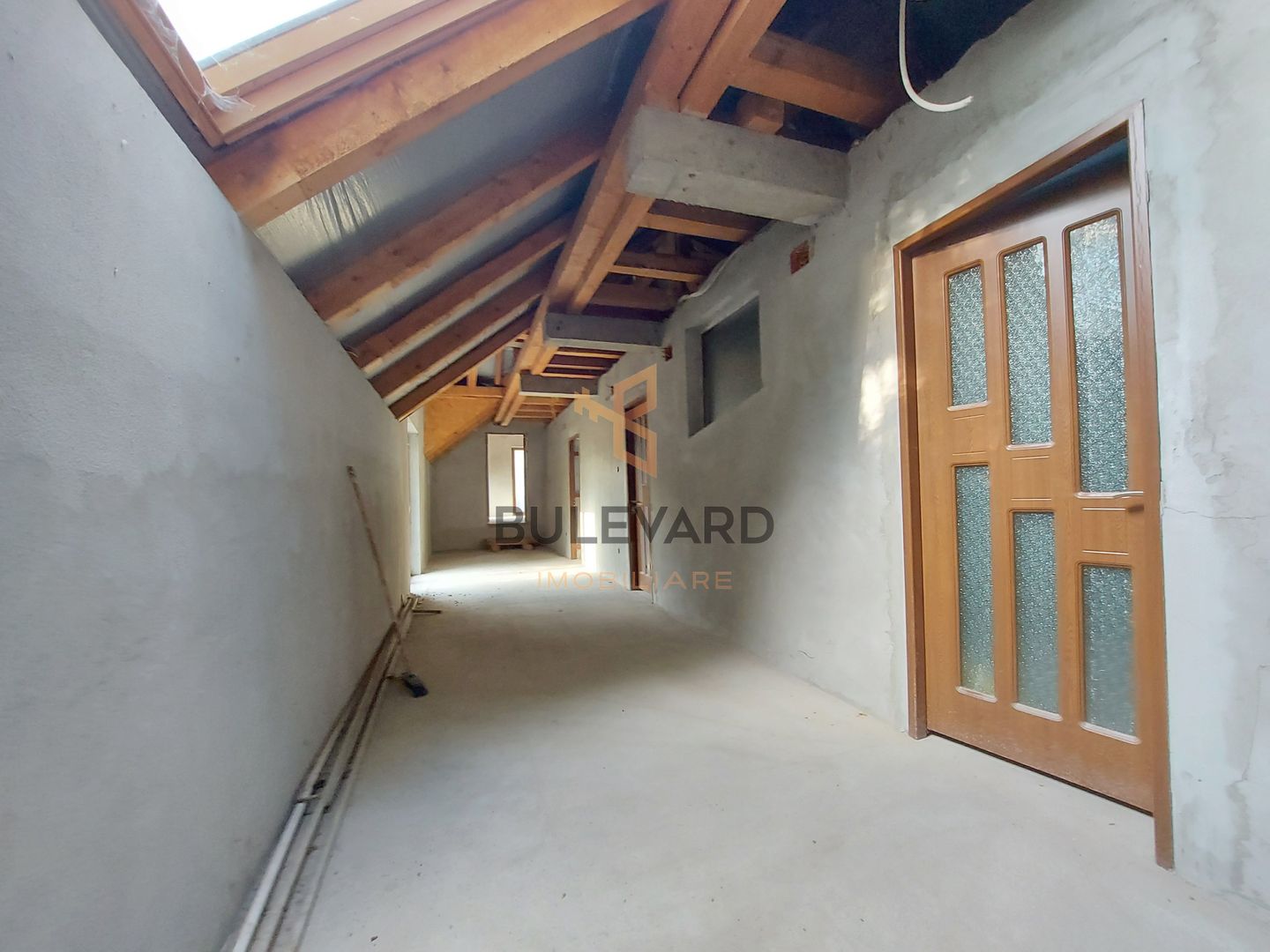 Casa individuala+ birou/spatiu comercial pe Strada 1 Mai! - Poză 8