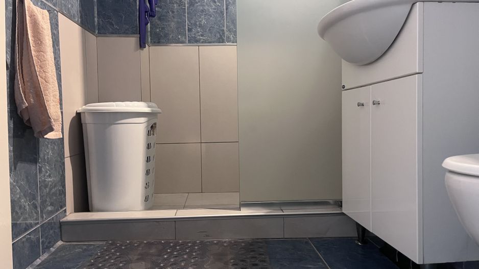 Parter!Vânzare apartament cu 3 camere - Târgoviște! - Poză 12