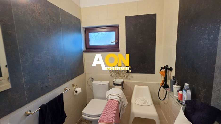Casă individuală cu 6 camere și piscină în Alba Iulia, zona Cetate - Poză 10