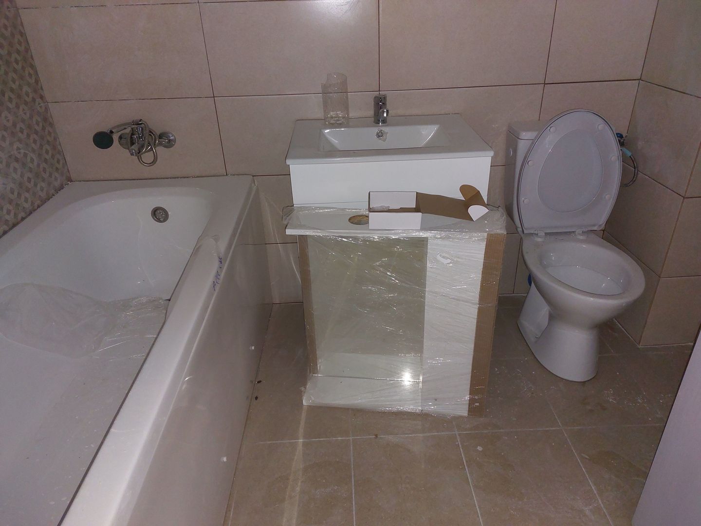 2 camere aproape metrou Berceni, preț promo, complex deosebit - Poză 8