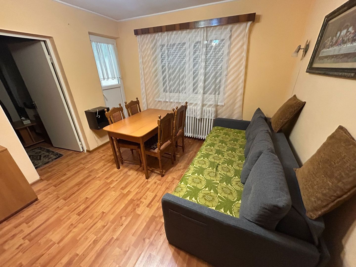 Apartament 2 camere, etaj 3 - Cugir - Poză 2