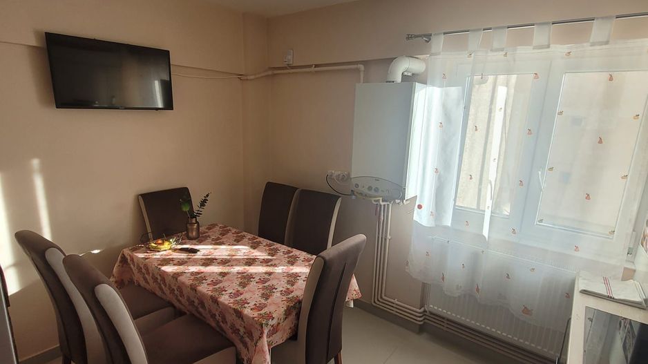 ageuropa.ro vinde apart. FINISAT cu 4 cam 84mp etajul 1 în Carpați 2 - Poză 9