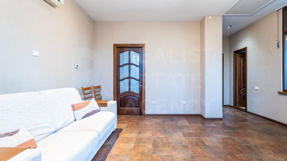 Vanzare spatiu comercial de 256 m2 în centrul capitalei - Poză 12