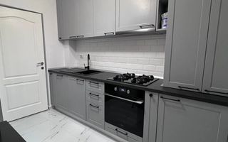 Apartament cu 3 camere (curte) MUTARE IMEDIATA - Poză 4