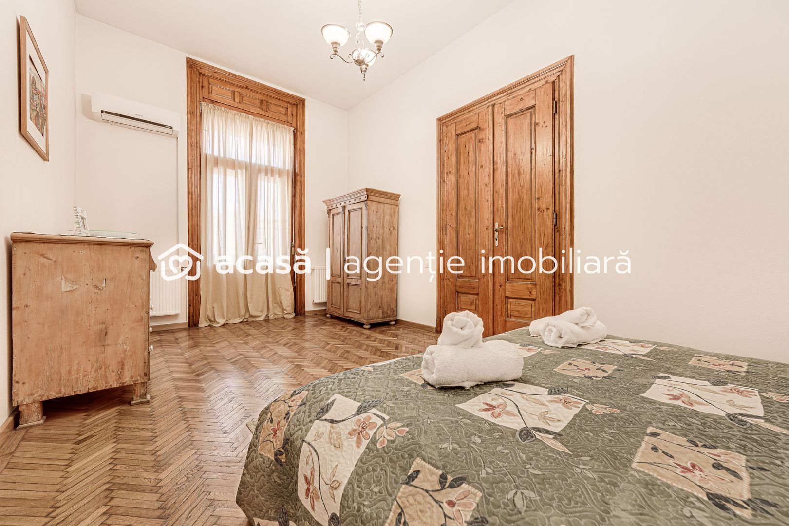 Apartament in Palatul Bohus - Poză 4