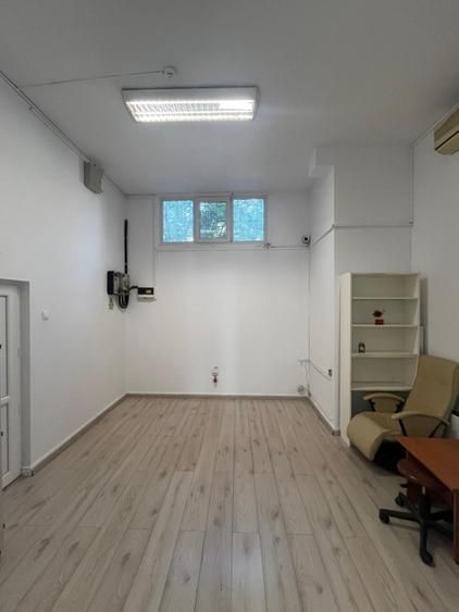 Spatiu comercial stradal Bd.Unirii - Traian - 70 mp - Poză 6