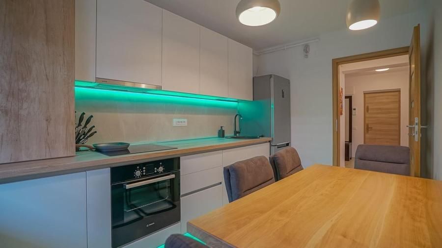 Apartament 2 camere, Urban Coresi , Premium ,Terasa MARE - Poză 16