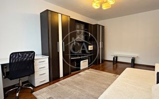 Apartament de închiriat cu 3 camere în zona Rogerius, Oradea - Poză 2