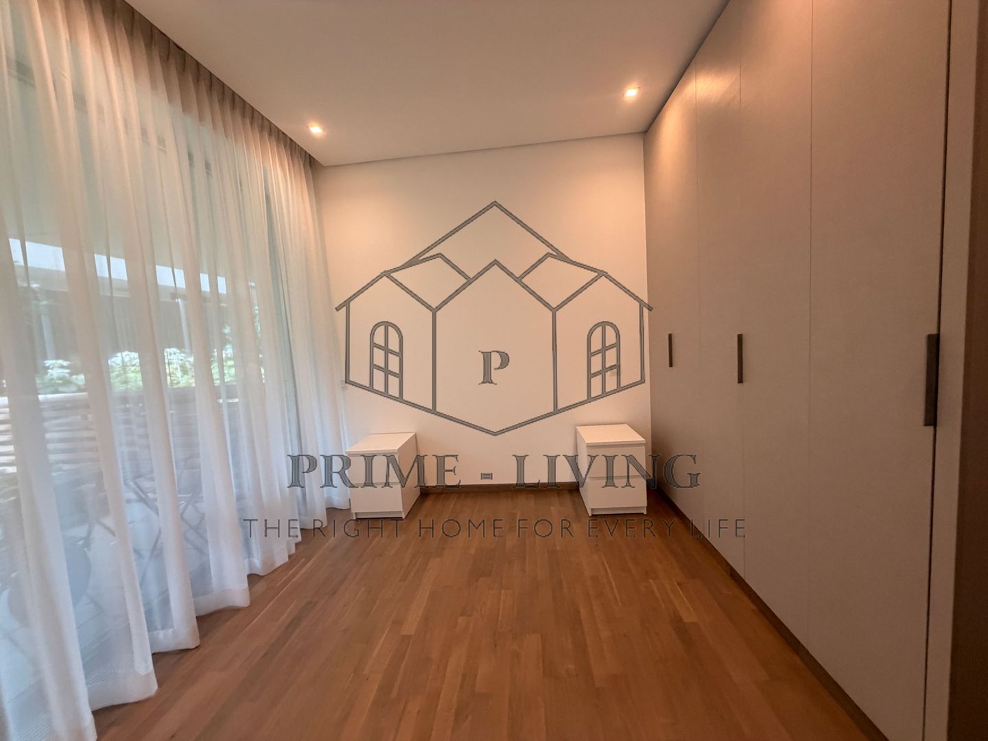 APARTAMENT SPATIOS CU 4 CAMERE LA INCHIRIERII IN ZONA PRIMAVERII - Poză 4