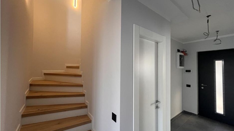 Vila 5 camere | Otopeni | 23 August - Poză 7