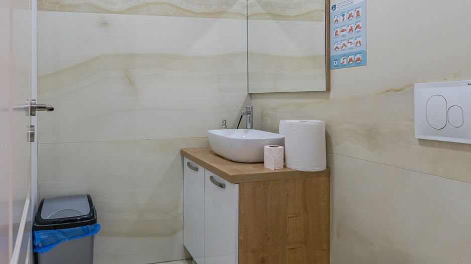 Spatiu comercial 52.00 mp bloc nou cartier Tractorul - Poză 12