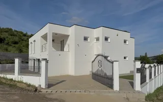 Vilă exclusivistă cu arhitectură și mobilier de designer I Livezeni - Poză 20