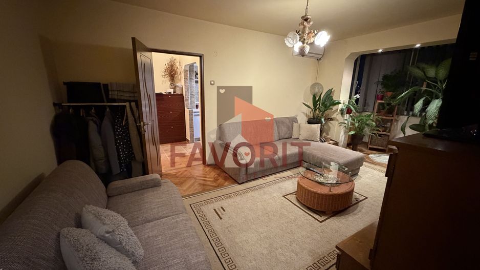 Etaj intermediar. Mobilat. Pozitie excelenta - Poză 4