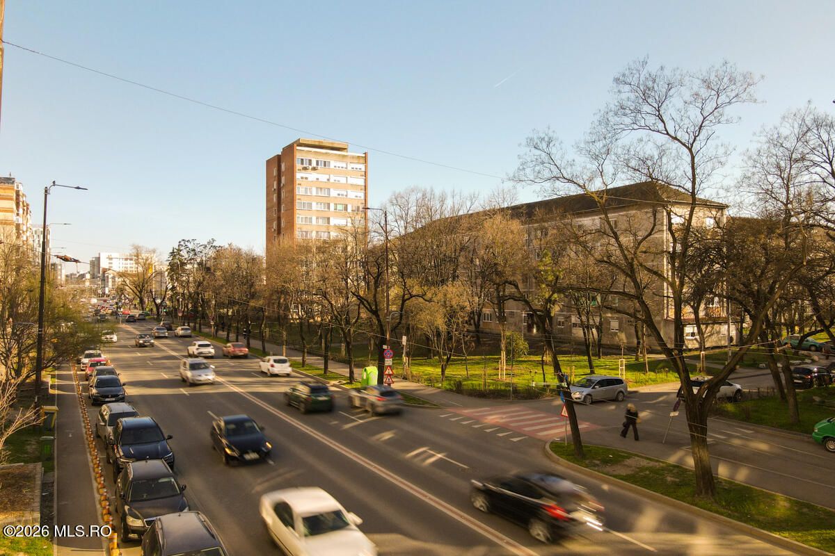 Circumvalatiunii - Gheorghe Lazar - 4 Camere, Etaj 3, 2 Bai, Centrala - Poză 20