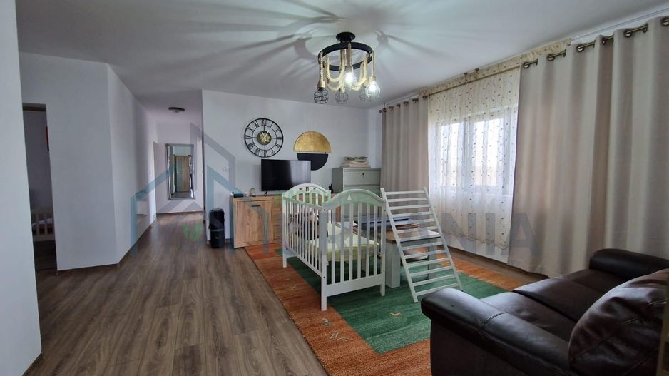 Casa individuala Miroslava langa LeGaga - Poză 2