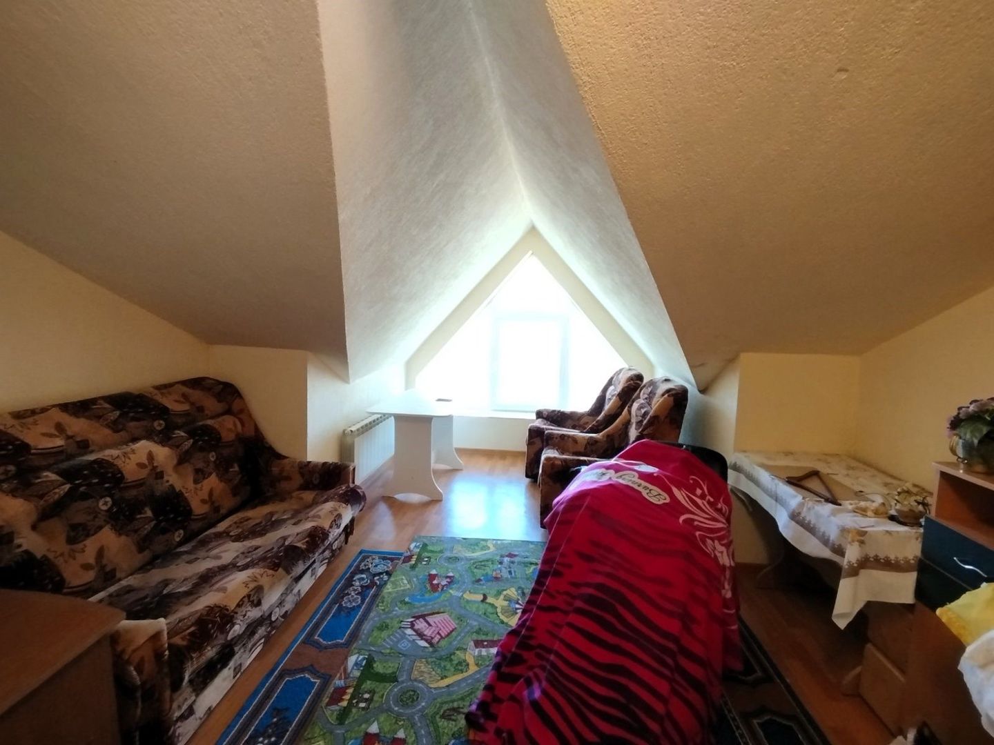 Casă spațioasă cu 2 niveluri | 273 m² Suprafață Totală | 12 ari | 3 dormitoare + living | Anenii Noi – Ruseni - Poză 14
