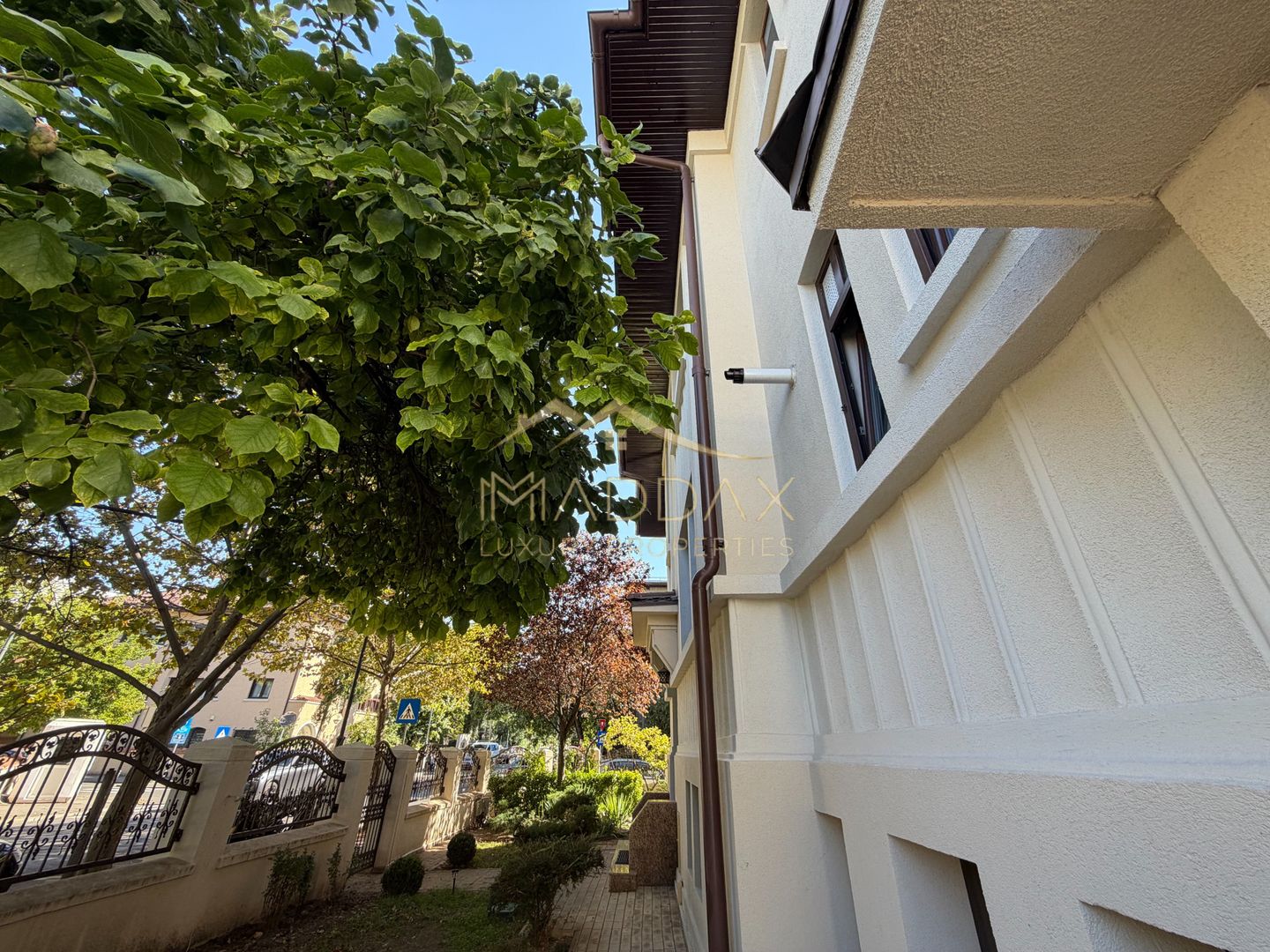 Apartament de inchiriat /4 camere in vila *153mp* +parcare / Dorobanti Capitale - Poză 41