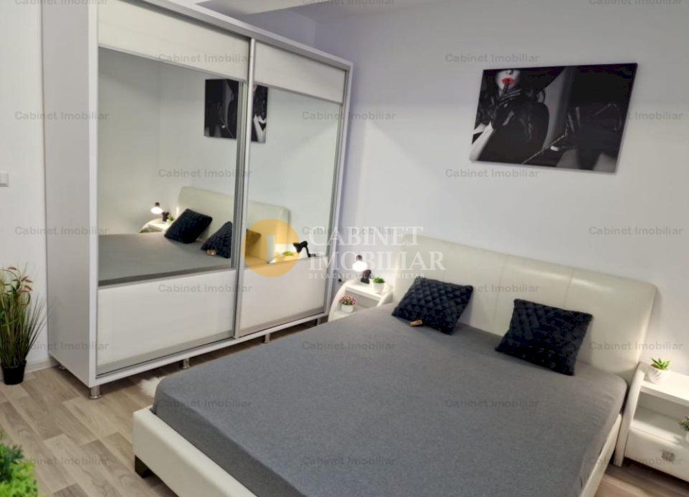 Etaj 3 Lux  Apartament 3 Camere Decomandat Mobilat si Utilat Complet - Poză 2